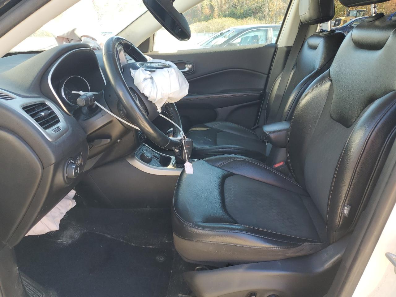 2018 Jeep Compass Latitude VIN: 3C4NJDBB2JT350288 Lot: 85818995