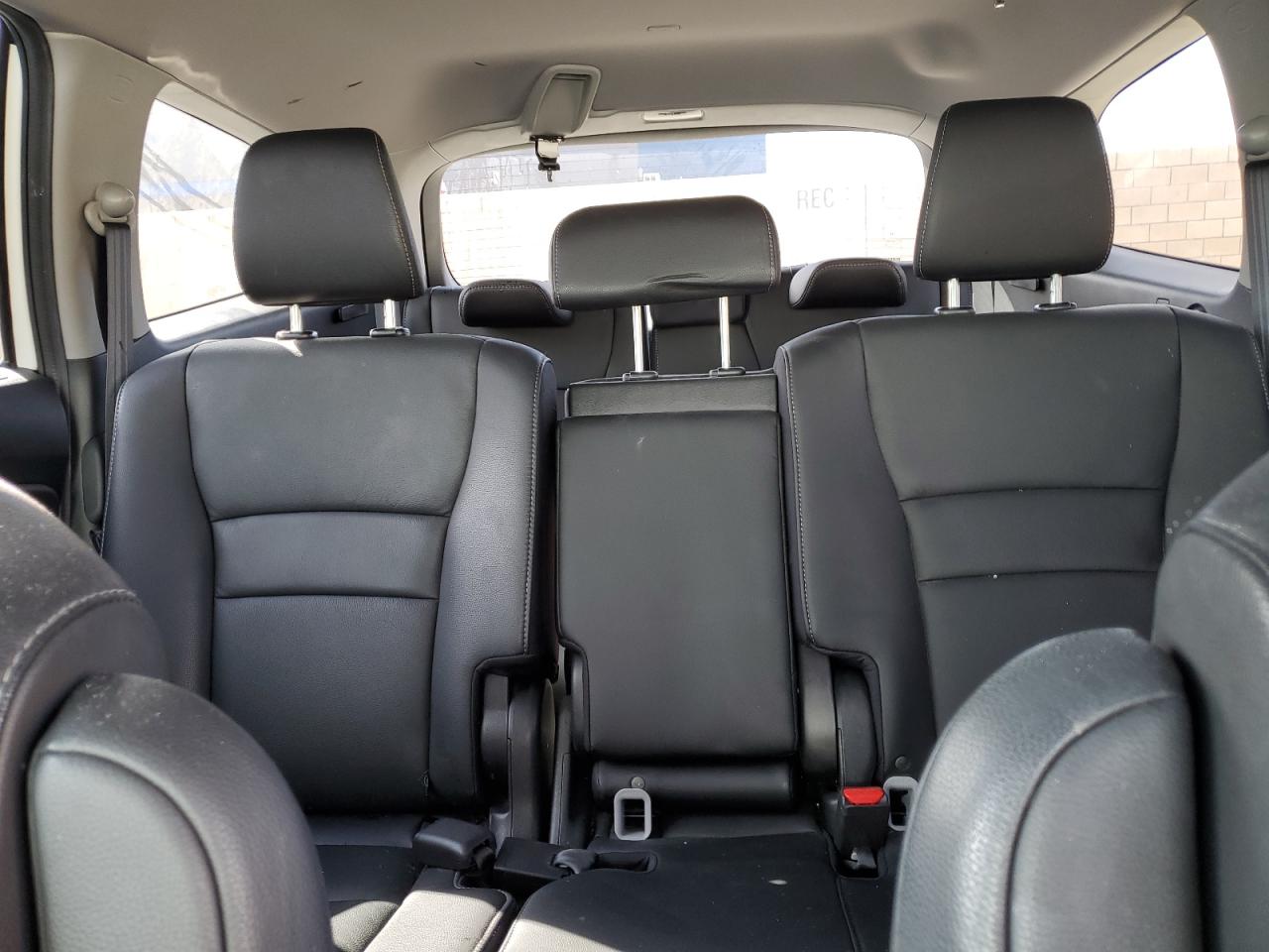 2021 Honda Pilot Se VIN: 5FNYF5H2XMB015990 Lot: 87290615