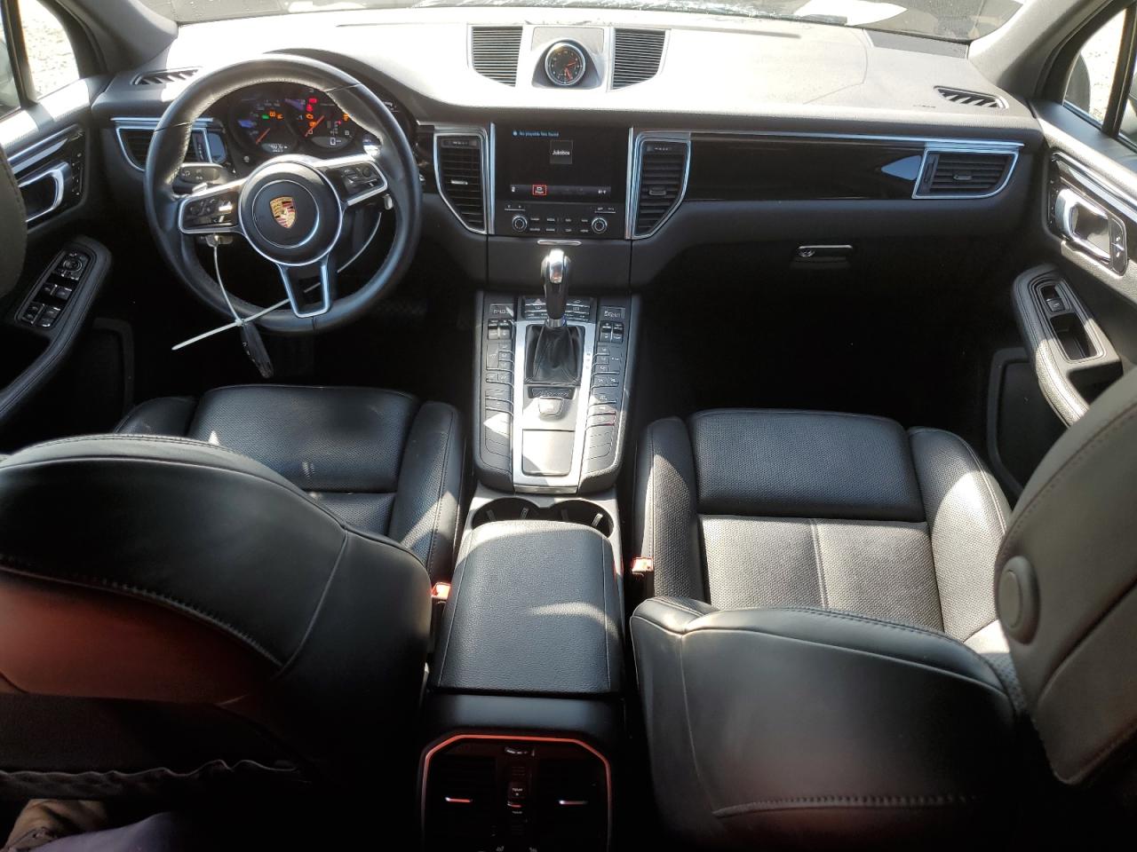2018 Porsche Macan VIN: WP1AA2A55JLB21533 Lot: 85369405