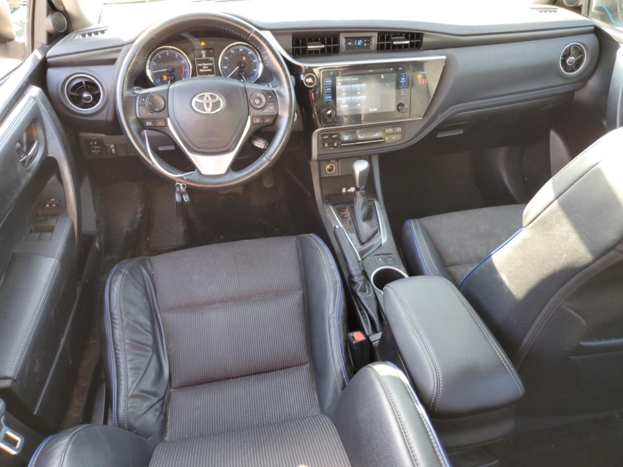 2018 Toyota Corolla L VIN: 5YFBURHE2JP831458 Lot: 84963435