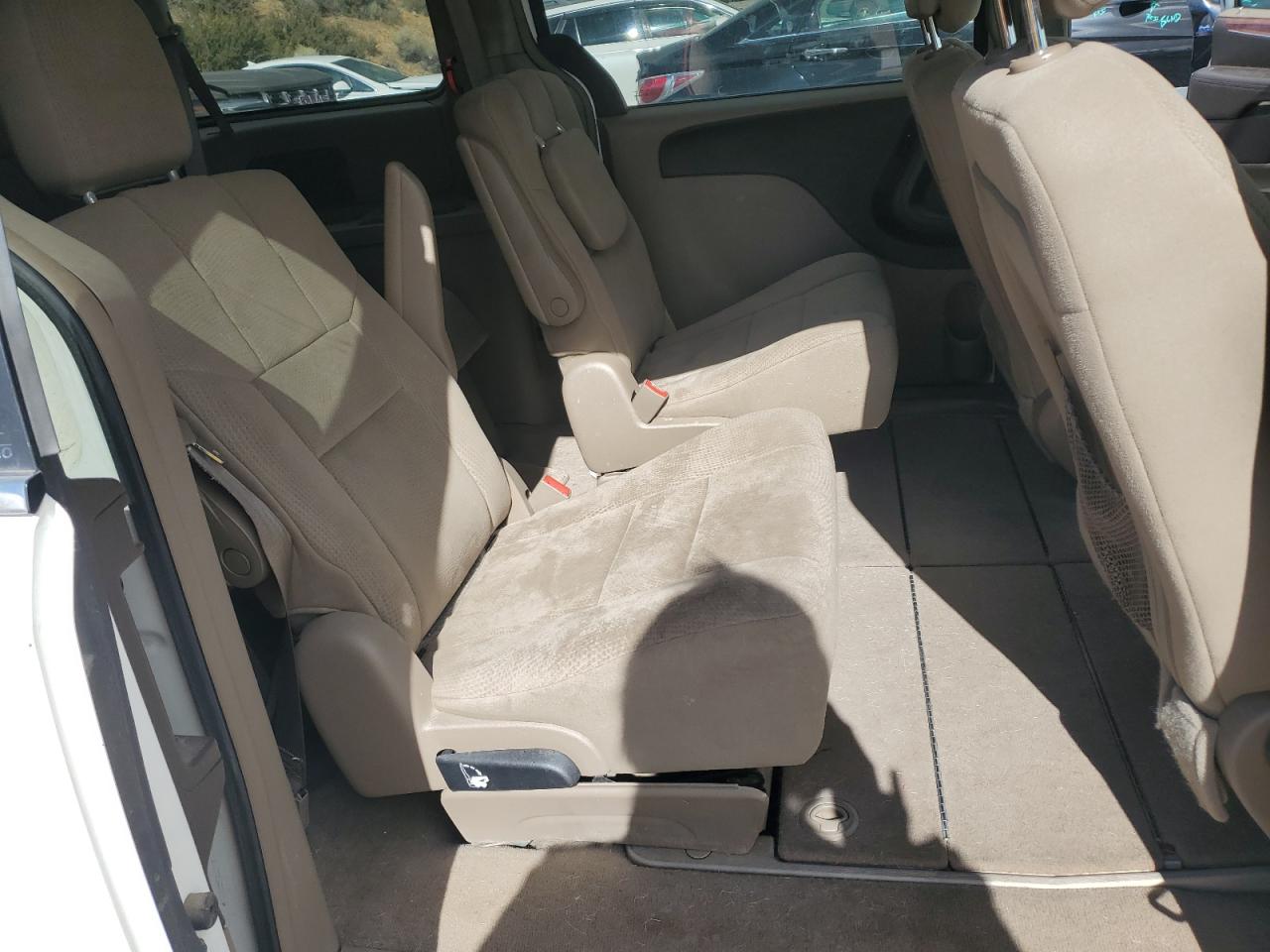 2011 Chrysler Town & Country Touring VIN: 2A4RR5DG1BR675117 Lot: 85281135