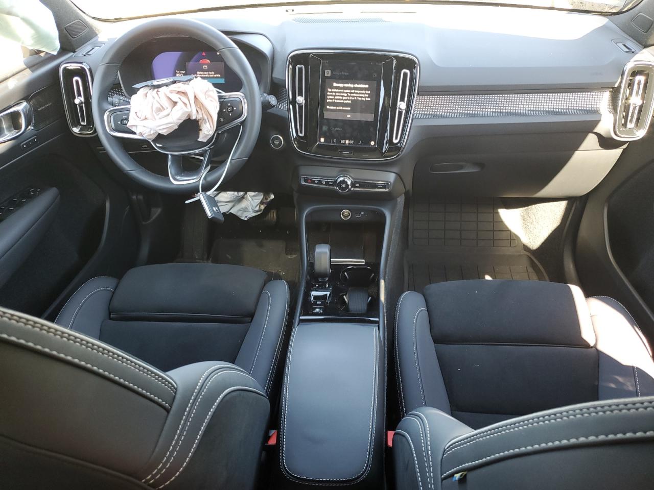 2023 Volvo Xc40 Plus VIN: YV4L12UW3P2939546 Lot: 84802965