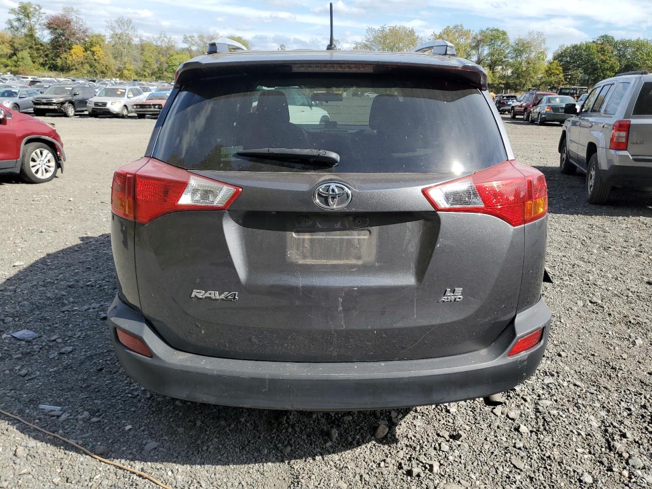 2015 Toyota Rav4 Le VIN: 2T3BFREV7FW334031 Lot: 85342195