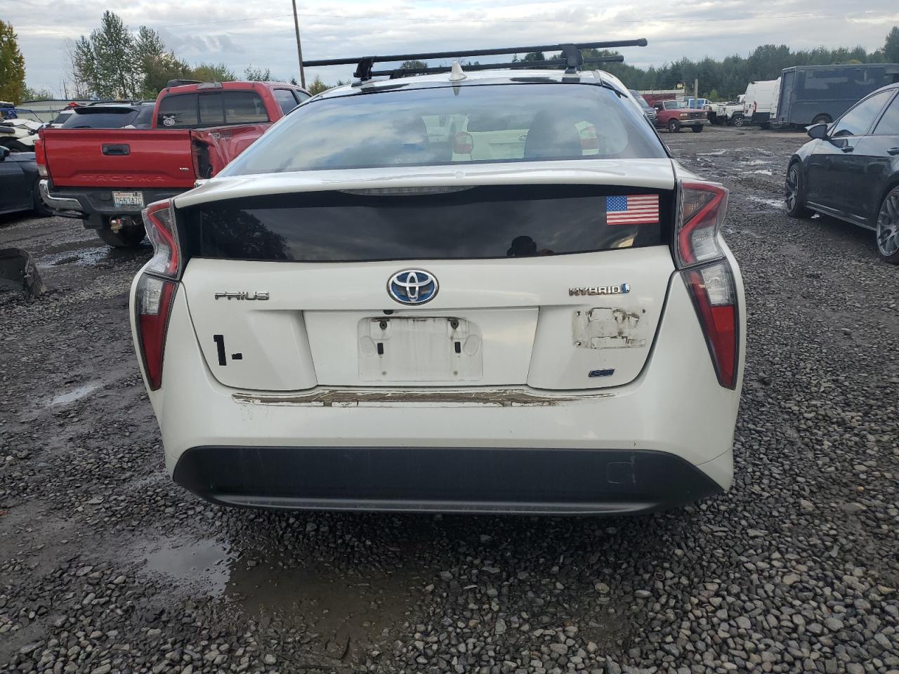 2018 Toyota Prius VIN: JTDKARFU8J3550597 Lot: 82217805