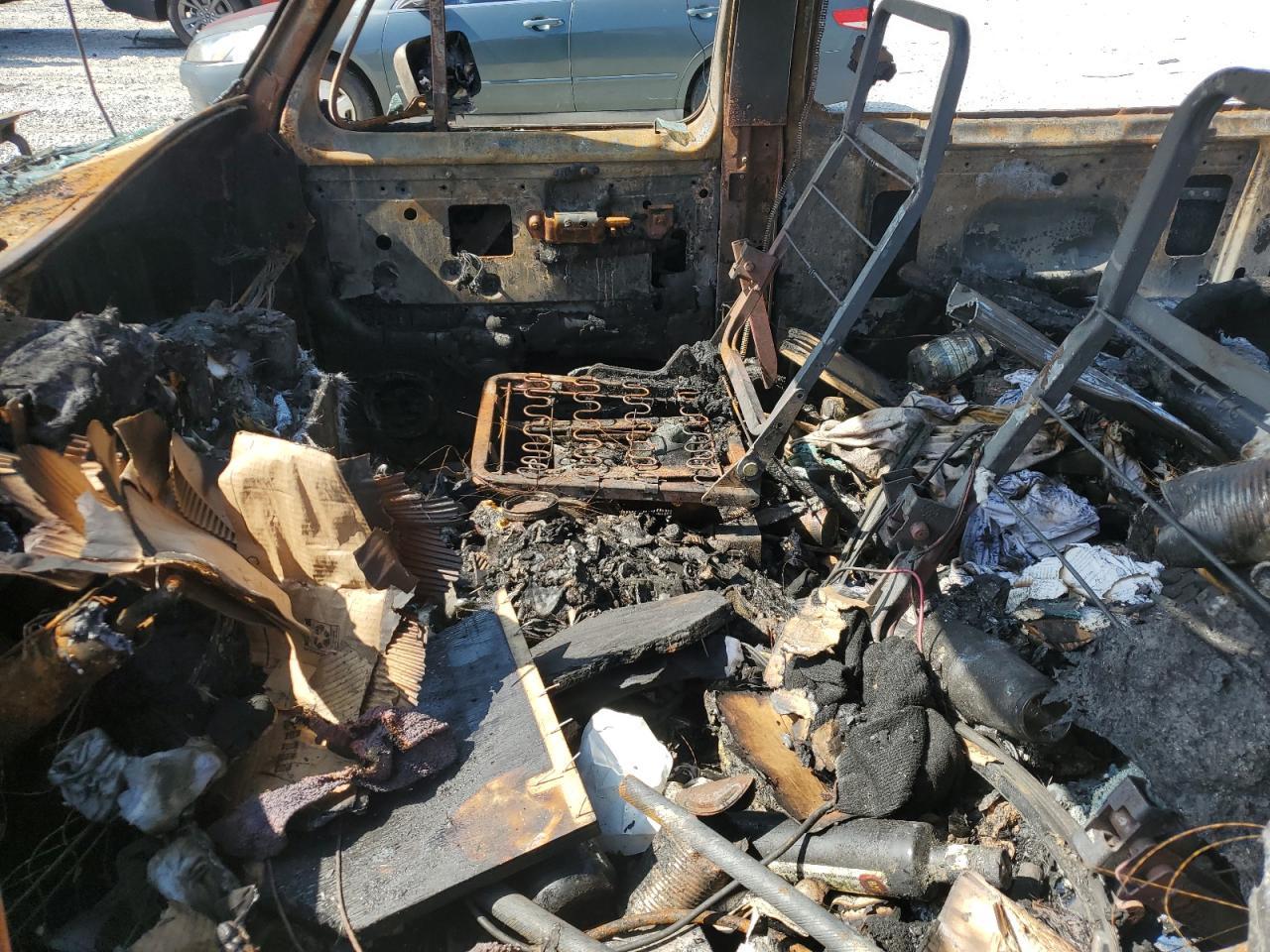 1990 Ford Econoline E150 Van VIN: 1FDEE14N3LHA55739 Lot: 90464045