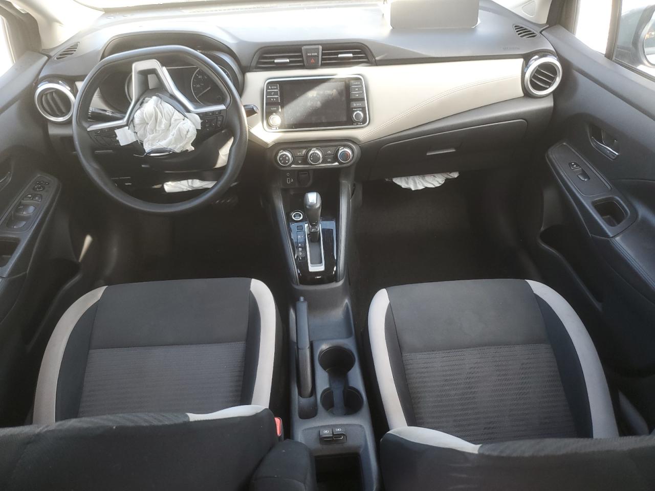 2020 Nissan Versa Sv VIN: 3N1CN8EV5LL835779 Lot: 82258415