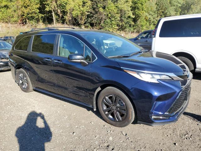  TOYOTA SIENNA 2024 Синий