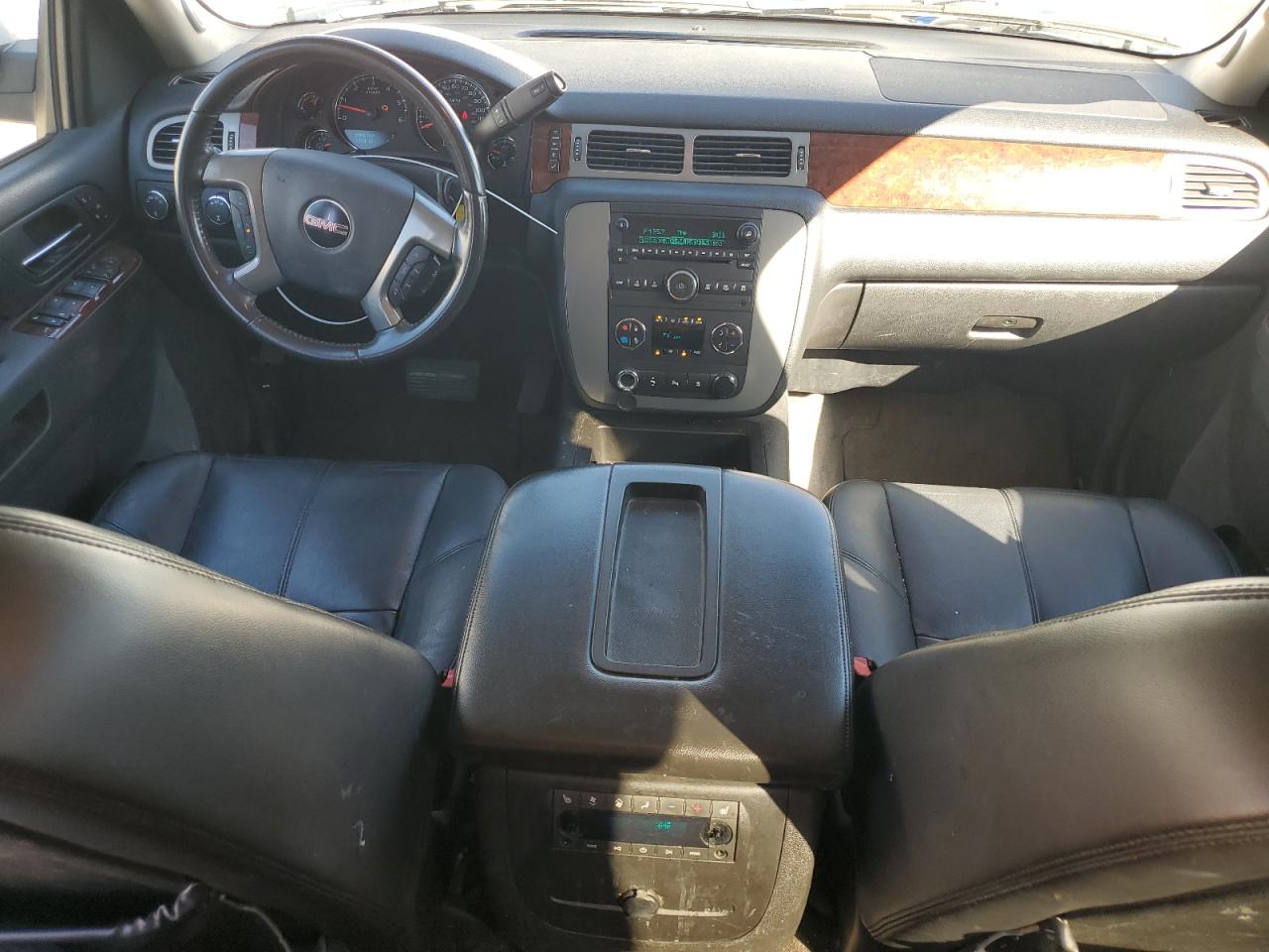 2011 GMC Yukon Xl K1500 Slt VIN: 1GKS2KE34BR207477 Lot: 86133155