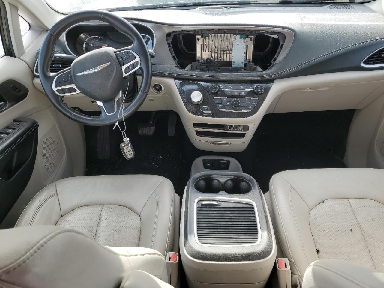 2021 Chrysler Pacifica Hybrid Touring L VIN: 2C4RC1L75MR596571 Lot: 85548285