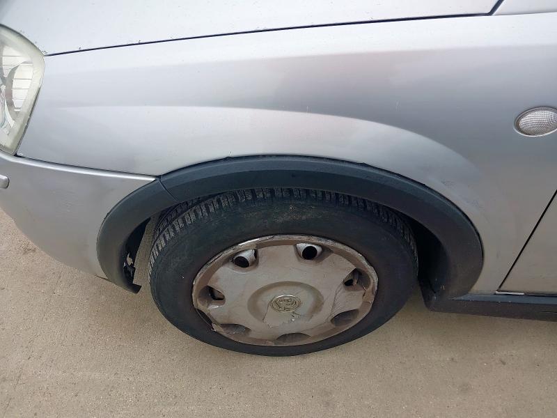 2003 VAUXHALL CORSA DESIGN 16V AUTO 