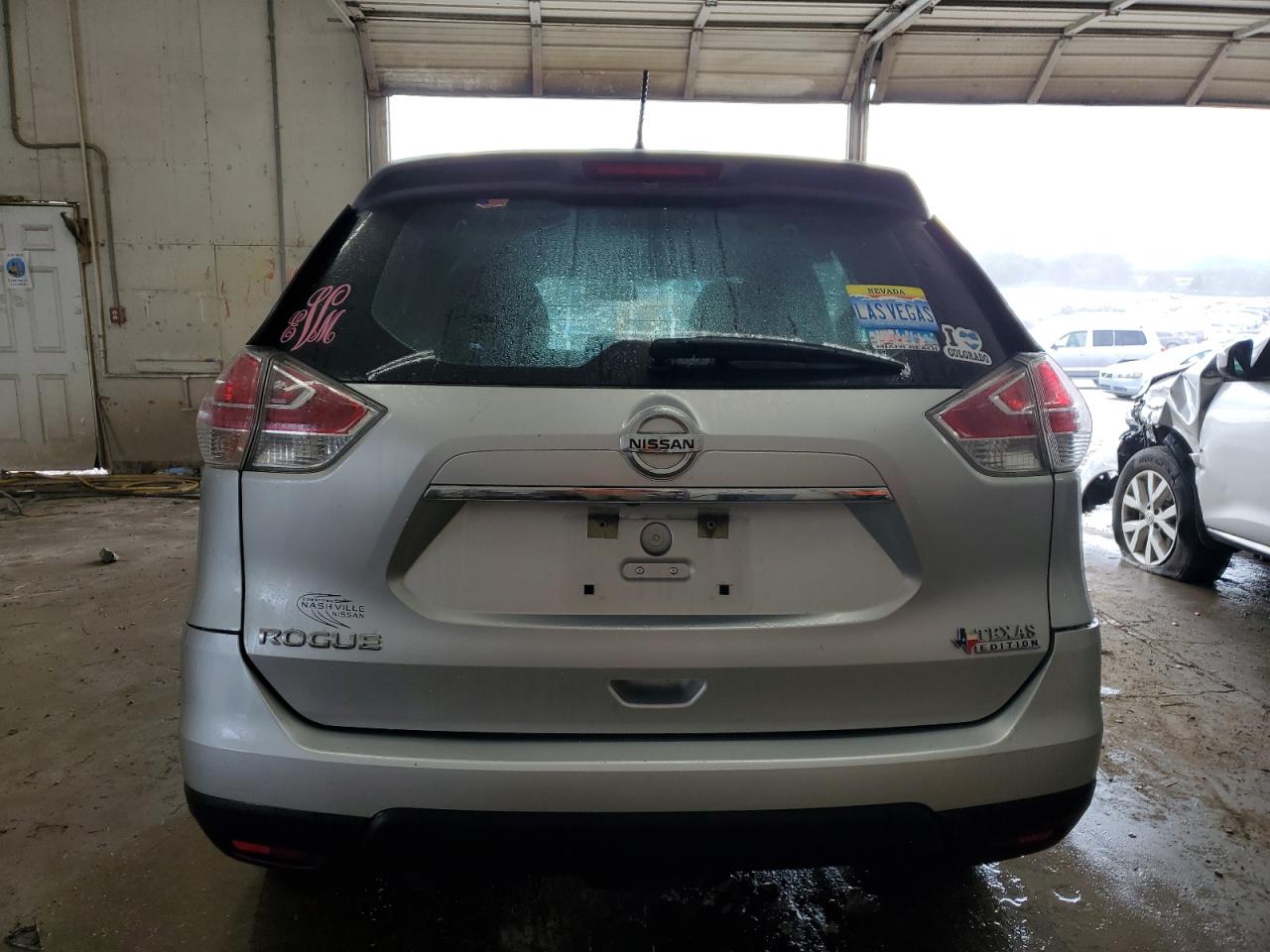 2015 Nissan Rogue S VIN: KNMAT2MT8FP584711 Lot: 84805815