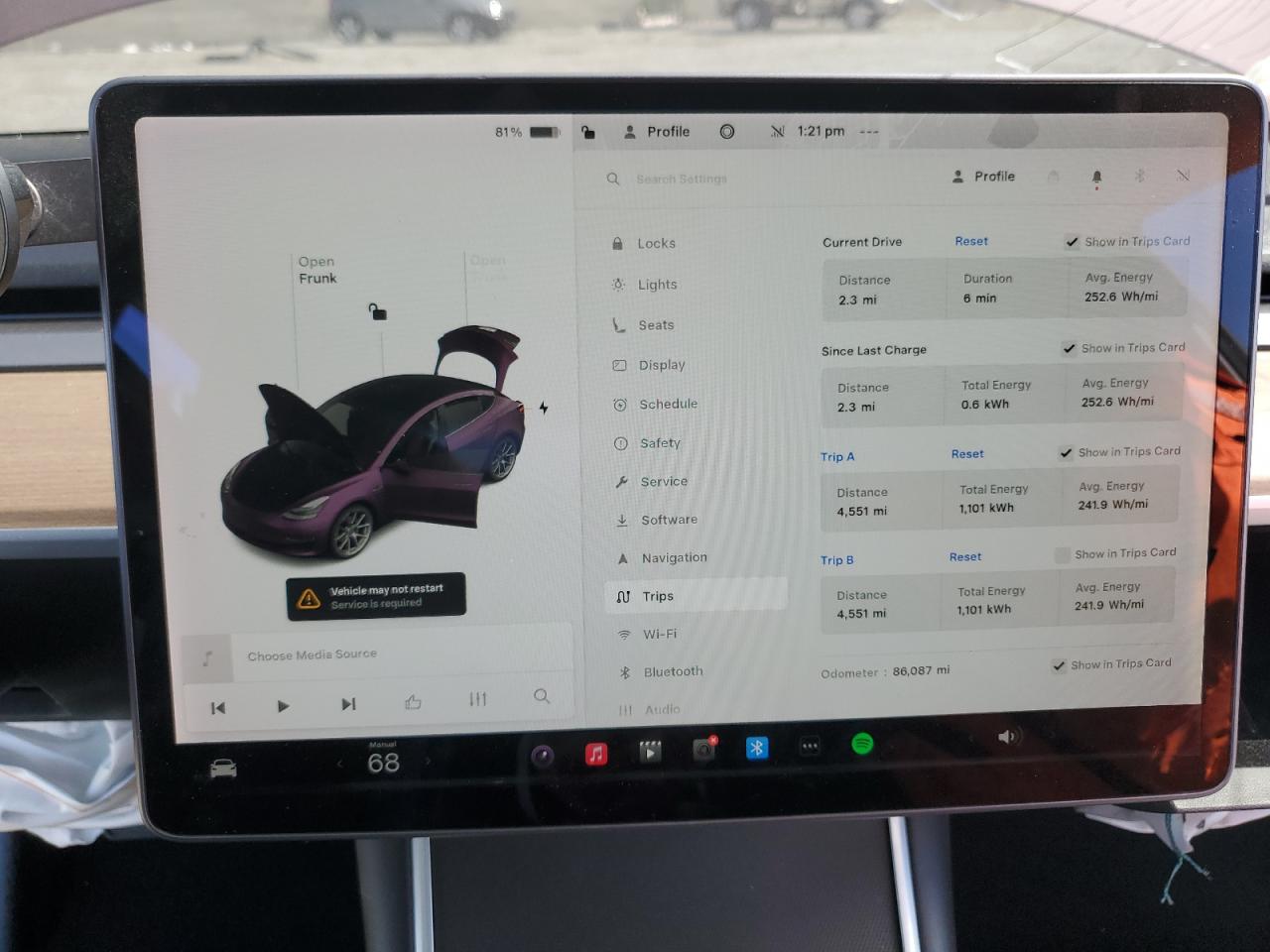 2018 Tesla Model 3 VIN: 5YJ3E1EA3JF037066 Lot: 82351085