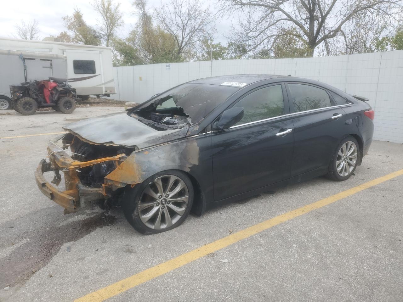 5NPEC4AC0CH415629 HYUNDAI SONATA Photo 1