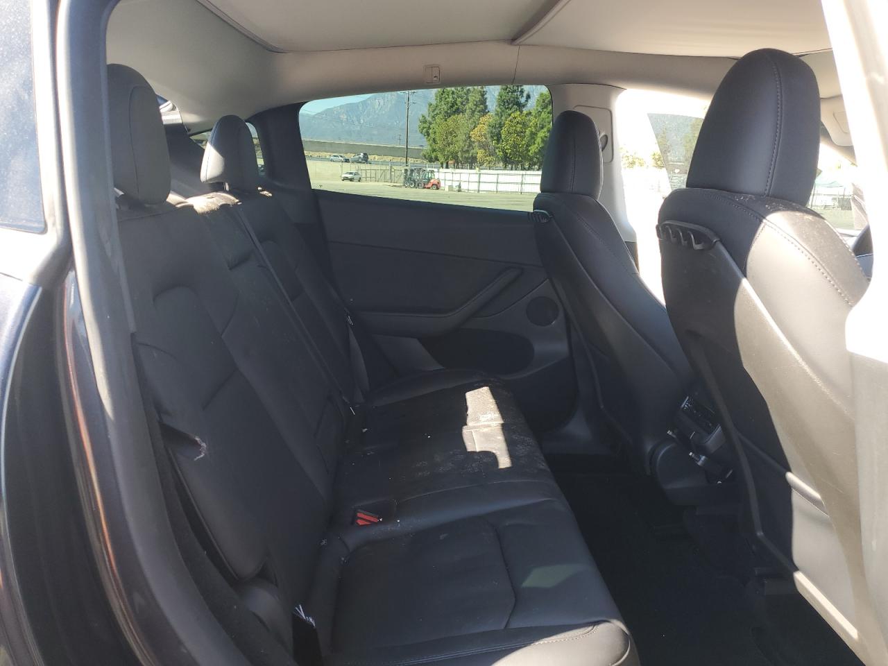 2024 Tesla Model Y VIN: 7SAYGDED7RF106609 Lot: 82500405