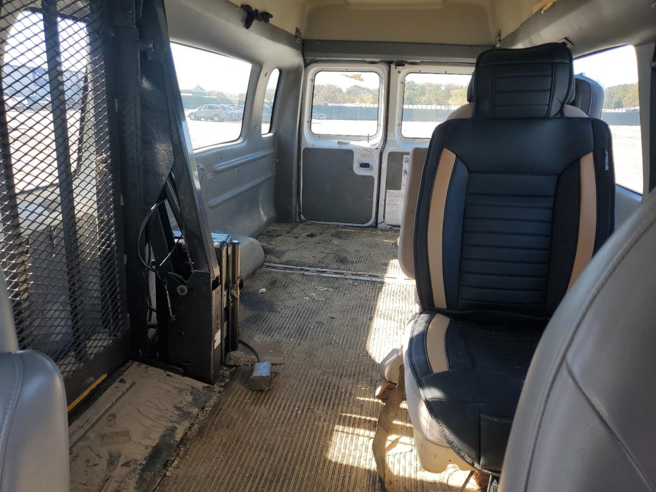 2004 Ford Econoline E250 Van VIN: 1FTNS24L74HB35967 Lot: 89522405