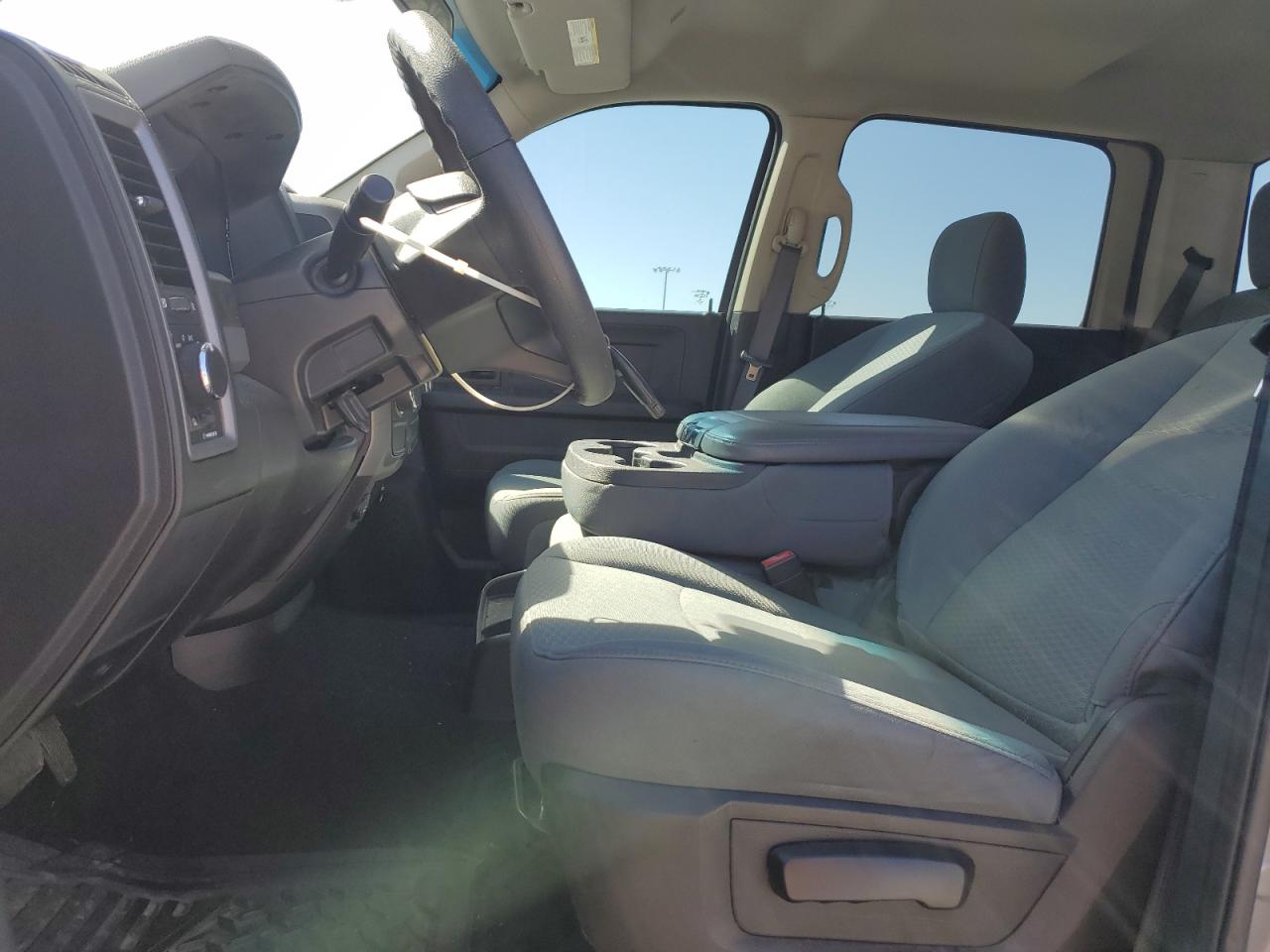 2020 Ram 1500 Classic Tradesman VIN: 3C6RR6KG5LG210501 Lot: 87299505