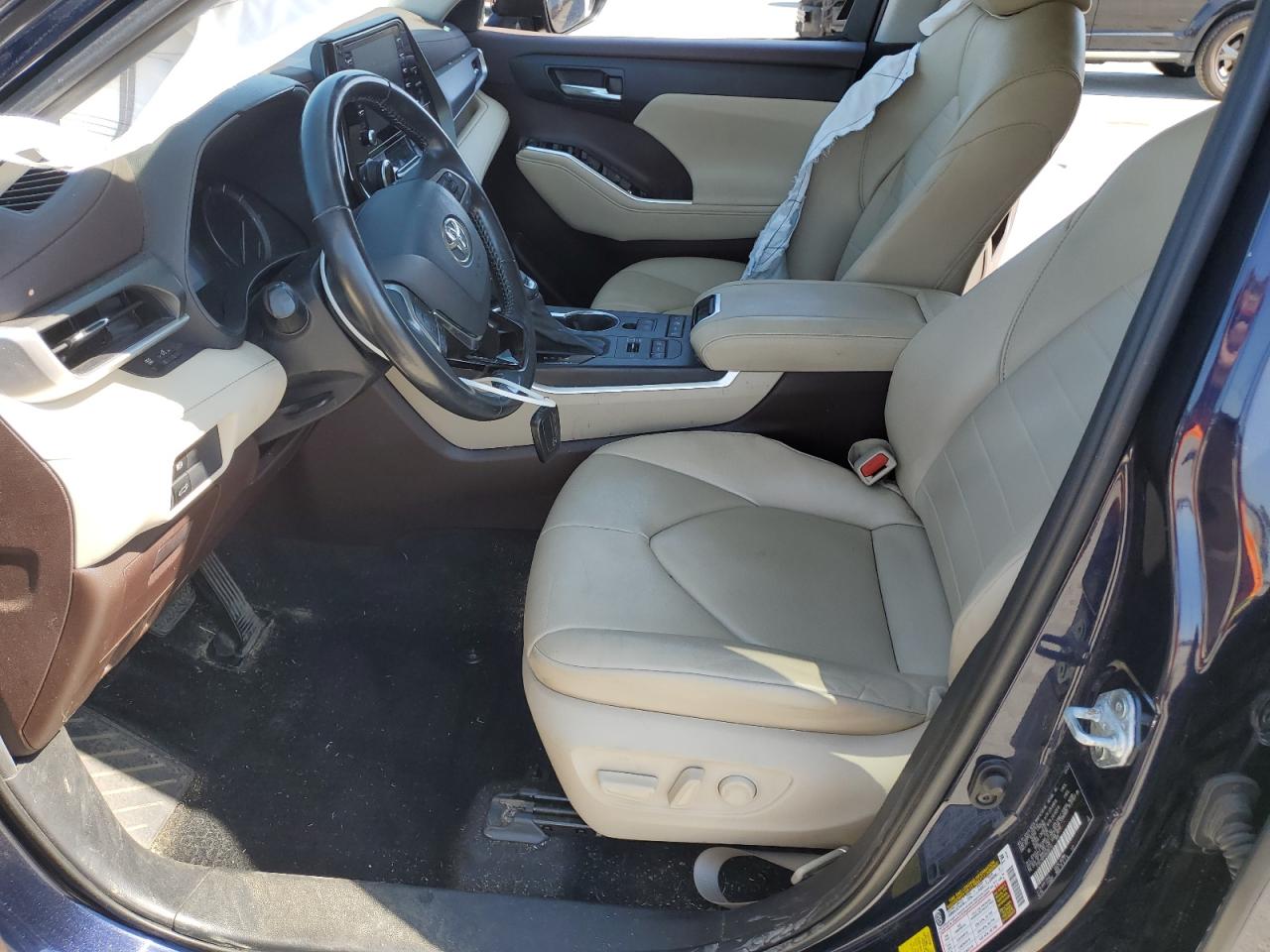 2021 Toyota Highlander Xle VIN: 5TDGZRBH4MS088145 Lot: 82003925