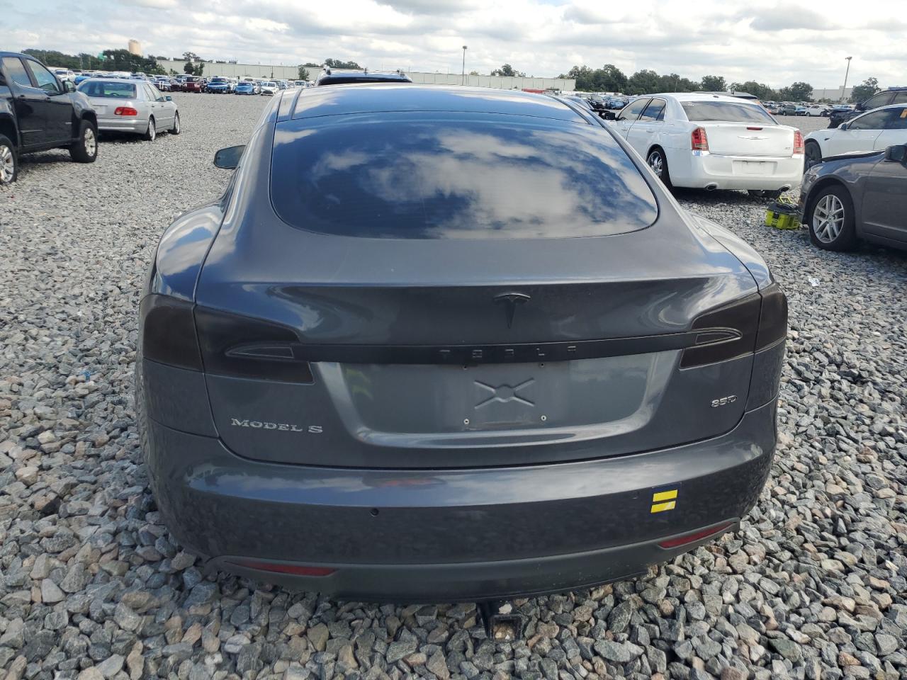 2015 Tesla Model S 85D VIN: 5YJSA1H20FF087250 Lot: 82581165