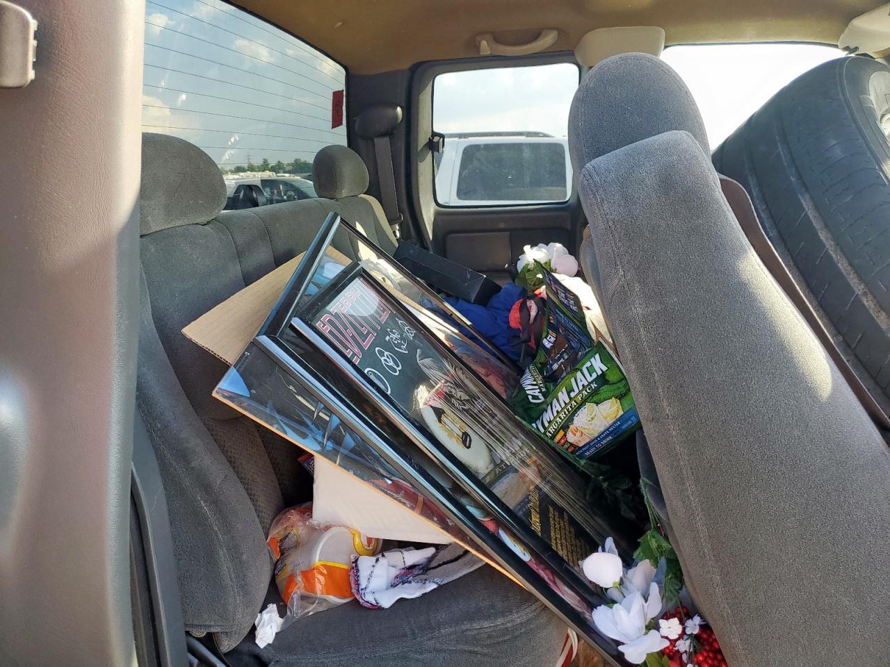 2004 Chevrolet Silverado C1500 VIN: 2GCEC19T841356903 Lot: 82224295