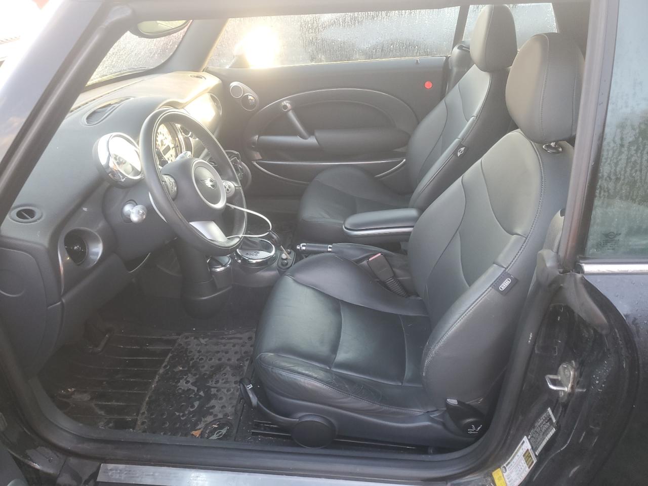 2007 Mini Cooper VIN: WMWRF33507TG16305 Lot: 82654205