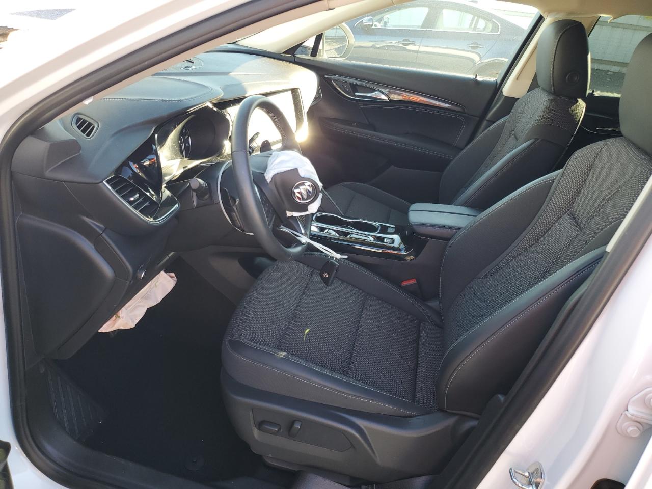 2022 Buick Envision Preferred VIN: LRBAZLR40ND123801 Lot: 83956285