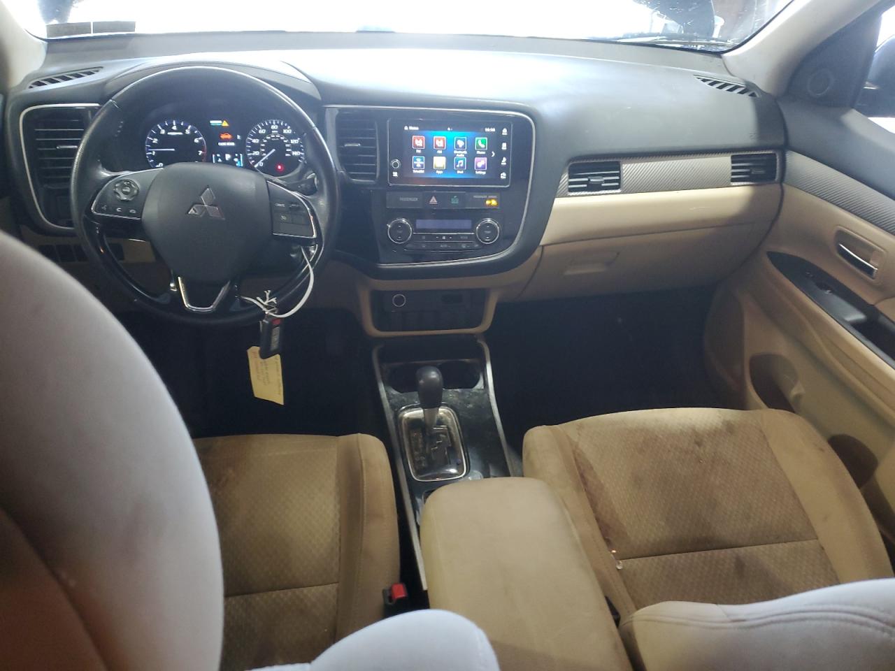 2018 Mitsubishi Outlander Se VIN: JA4AZ3A30JZ070870 Lot: 84548415