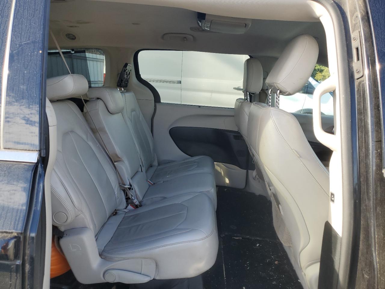 2017 Chrysler Pacifica Touring L VIN: 2C4RC1BG5HR565392 Lot: 82311305