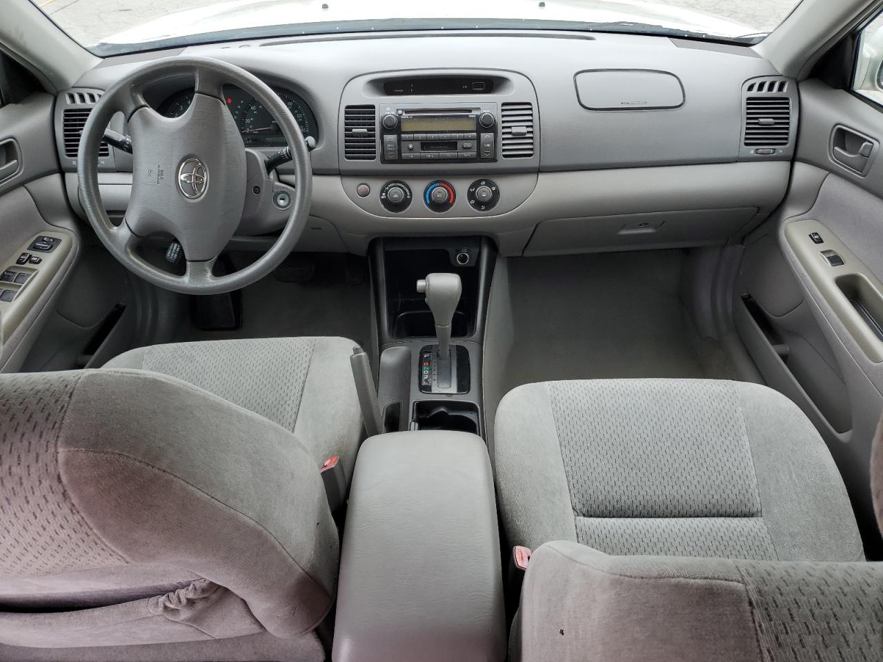 2004 Toyota Camry Le VIN: 4T1BE32K84U881597 Lot: 85876235