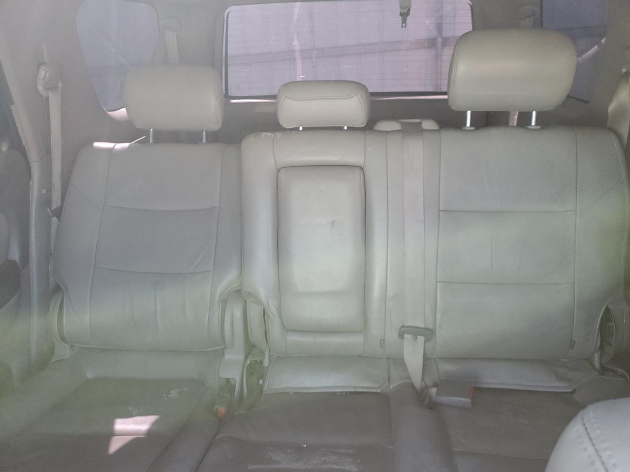 2002 Toyota Sequoia Limited VIN: 5TDZT38A32S136524 Lot: 87205915