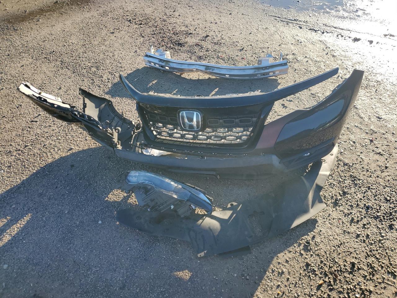 2019 Honda Passport Touring VIN: 5FNYF7H9XKB005238 Lot: 90097175