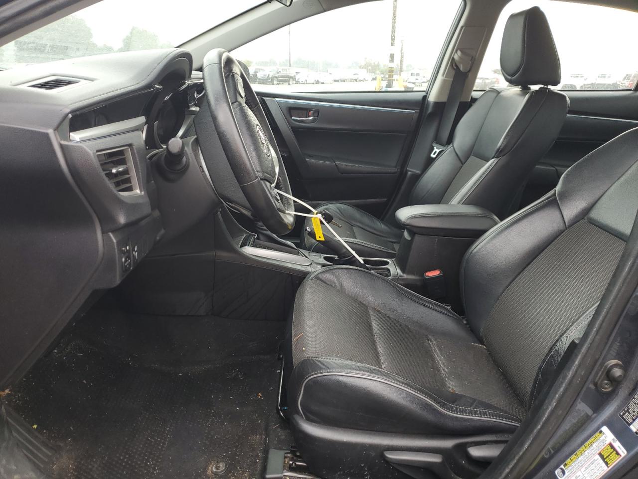 2015 Toyota Corolla L VIN: 5YFBURHEXFP313041 Lot: 85946555