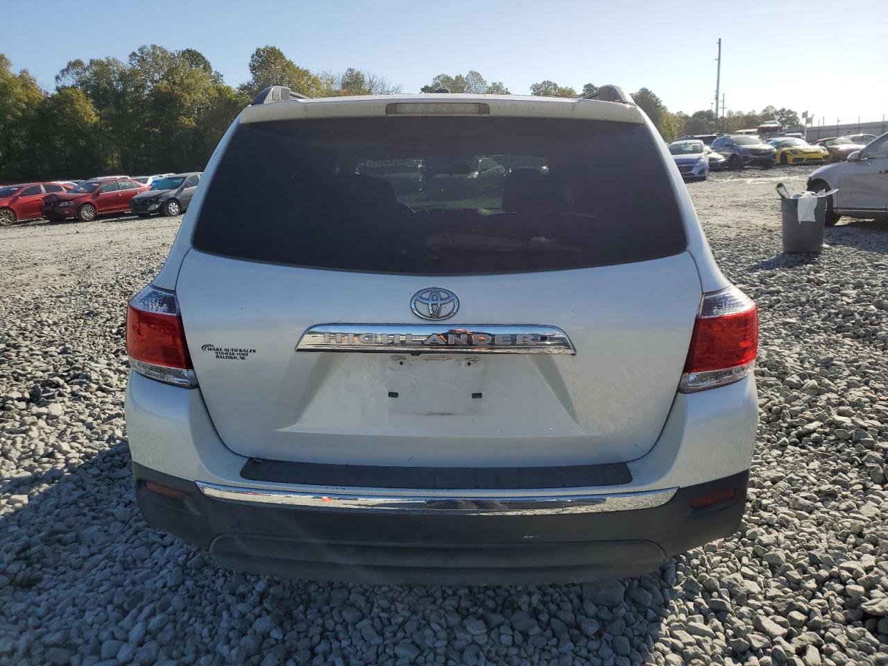 2011 Toyota Highlander Base VIN: 5TDZA3EH9BS011907 Lot: 82243075