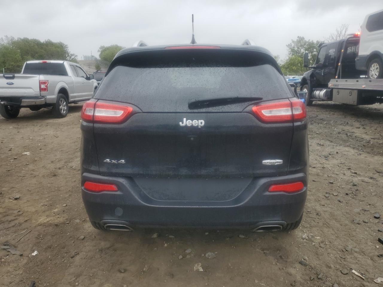2015 Jeep Cherokee Latitude VIN: 1C4PJMCS0FW668077 Lot: 82475975