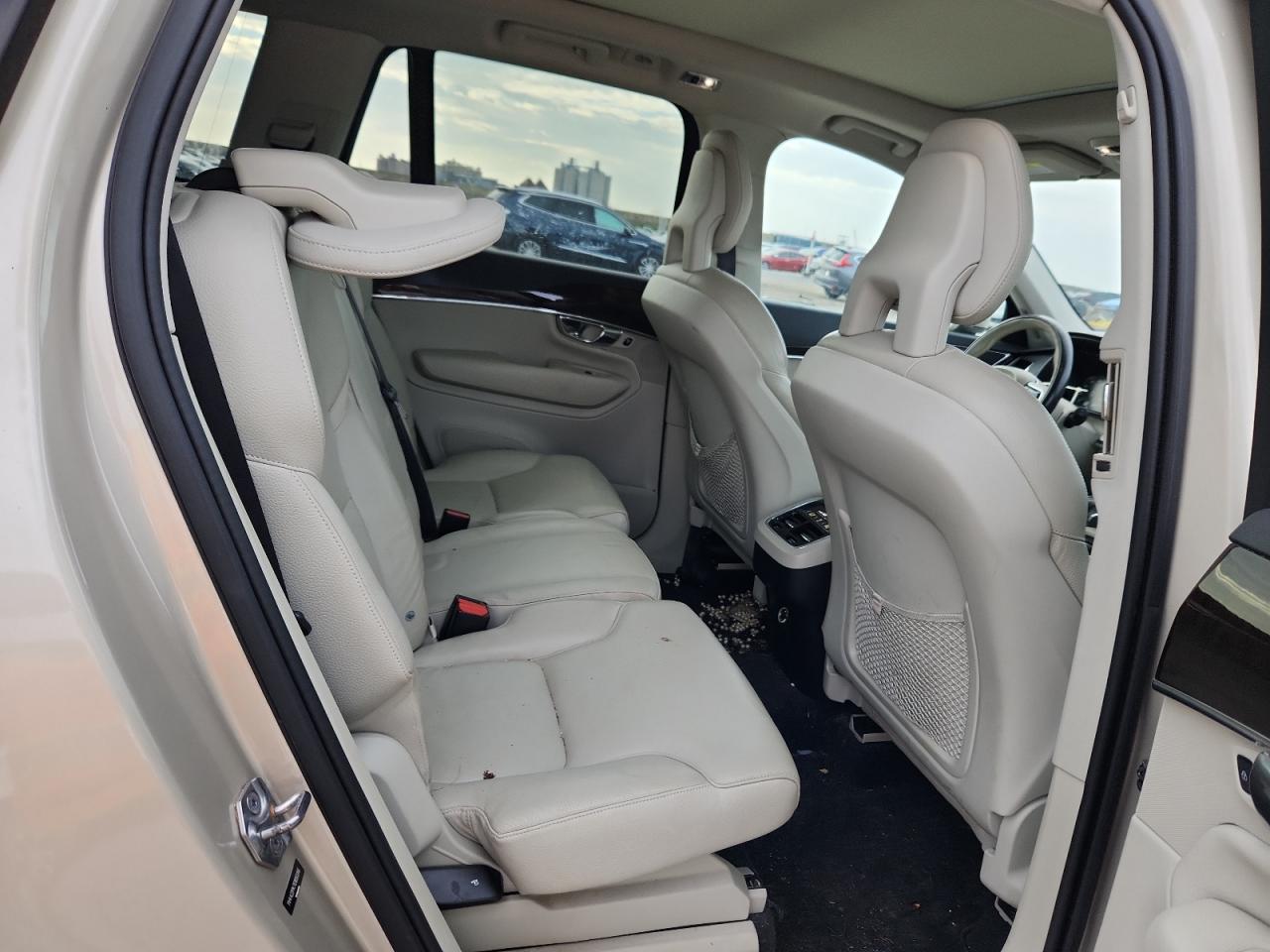 2016 Volvo Xc90 T6 VIN: YV4A22PK7G1050266 Lot: 84784225