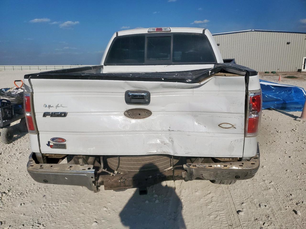 2011 Ford F150 Supercrew VIN: 1FTFW1CT2BFA60236 Lot: 84965905