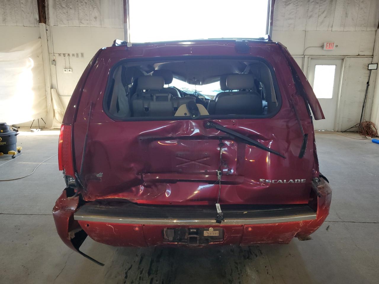 2010 Cadillac Escalade VIN: 1GYUKAEF1AR107757 Lot: 82256305