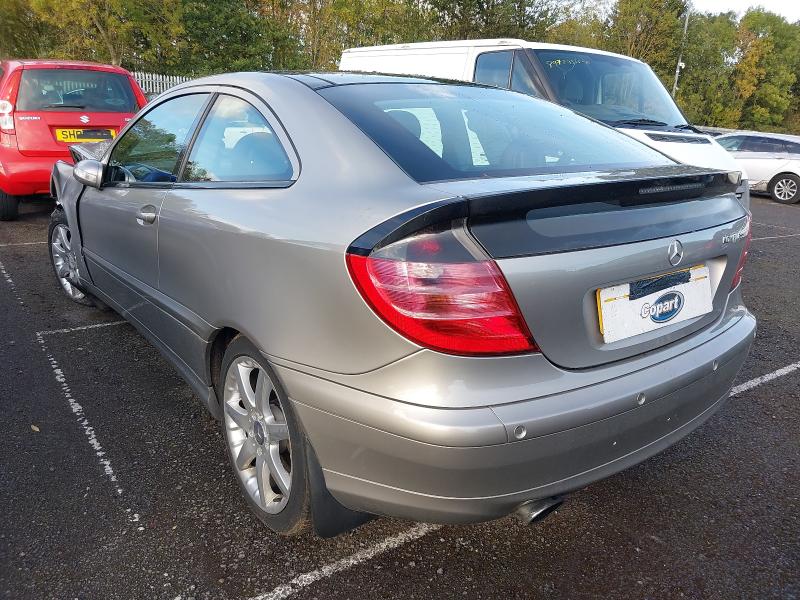 2004 MERCEDES C230 KOMPRESSOR SE A 