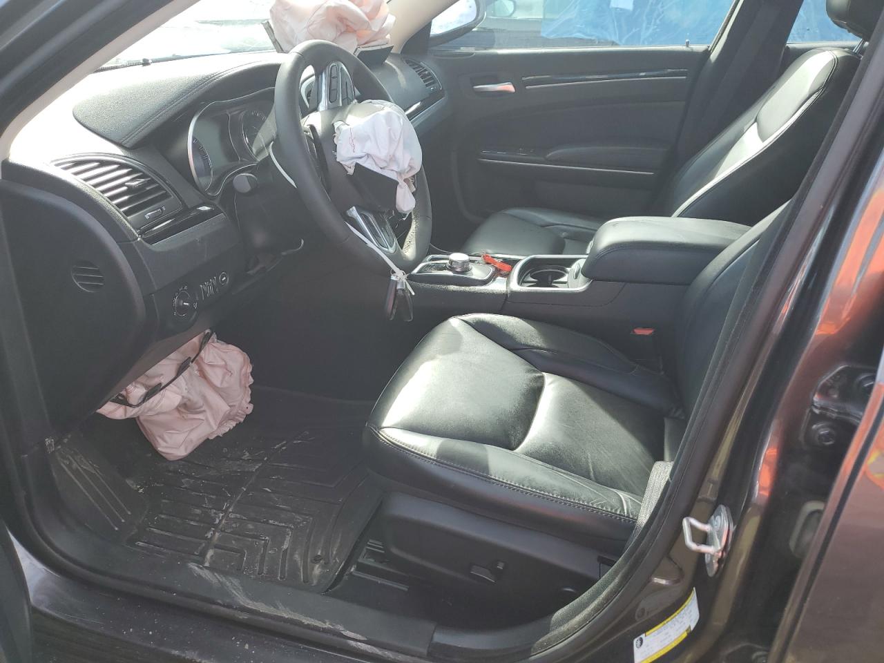 2023 Chrysler 300 Touring L VIN: 2C3CCADGXPH552410 Lot: 84476105