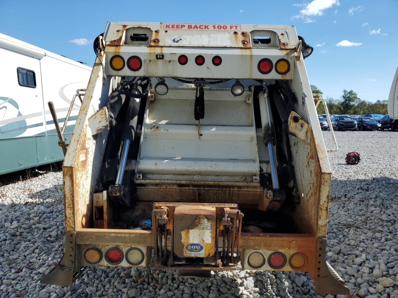 2017 Ford F550 Super Duty VIN: 1FDUF5GT8HEB41700 Lot: 84733945