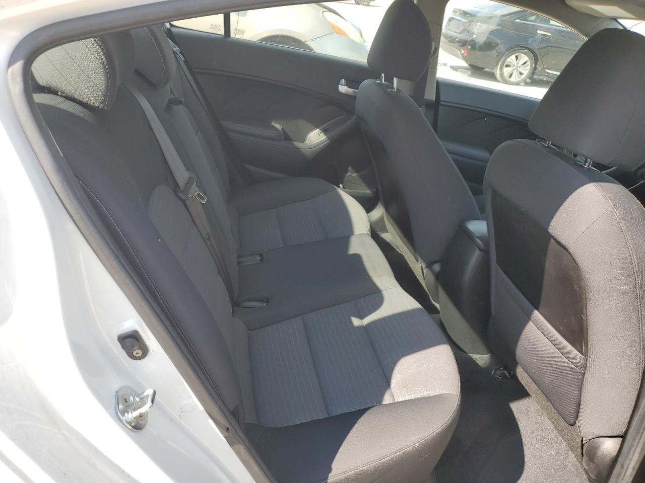 2017 Kia Forte Lx VIN: 3KPFL4A7XHE098073 Lot: 80748965