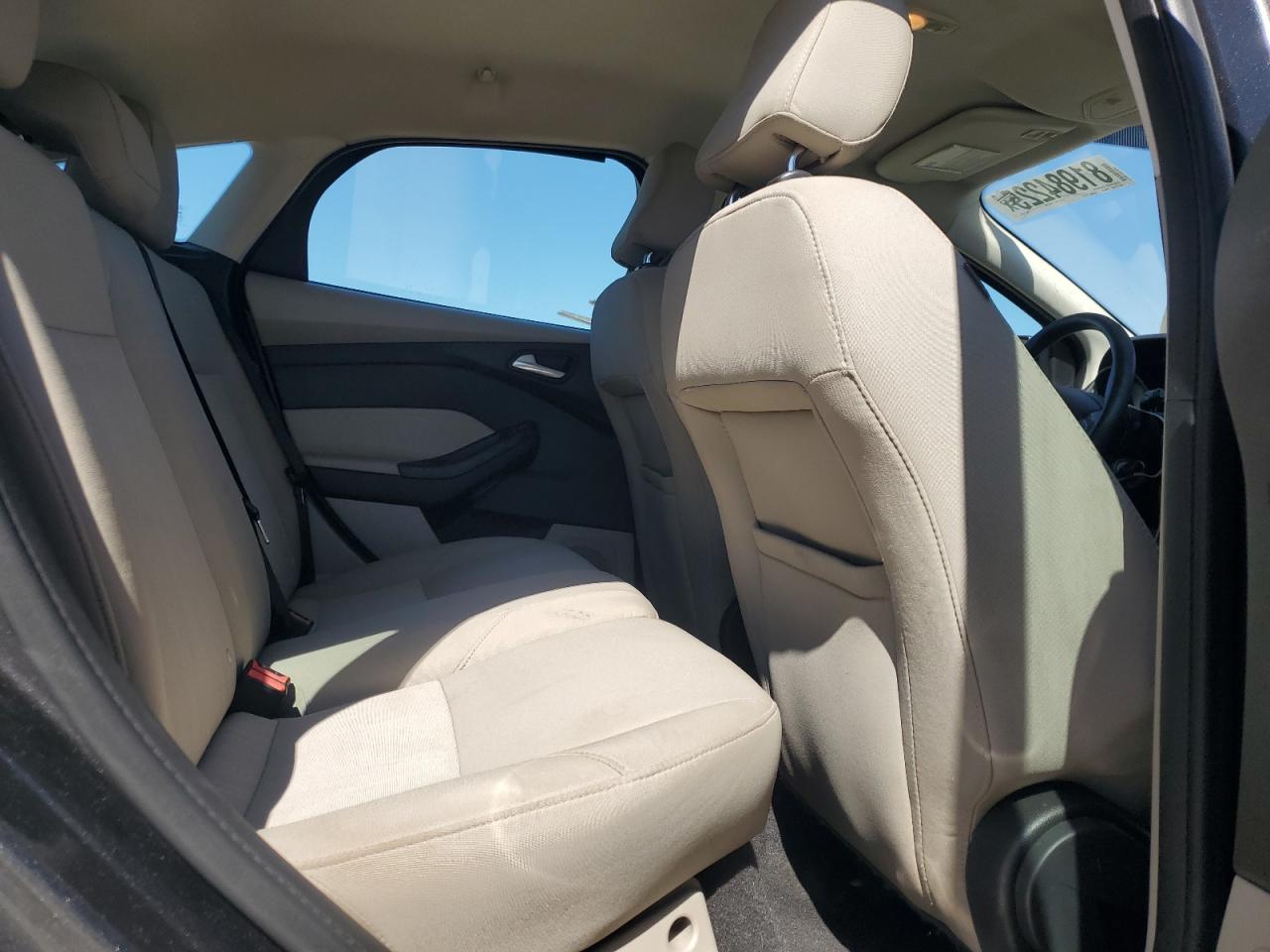 2017 Ford Focus Se VIN: 1FADP3K23HL224750 Lot: 81984225