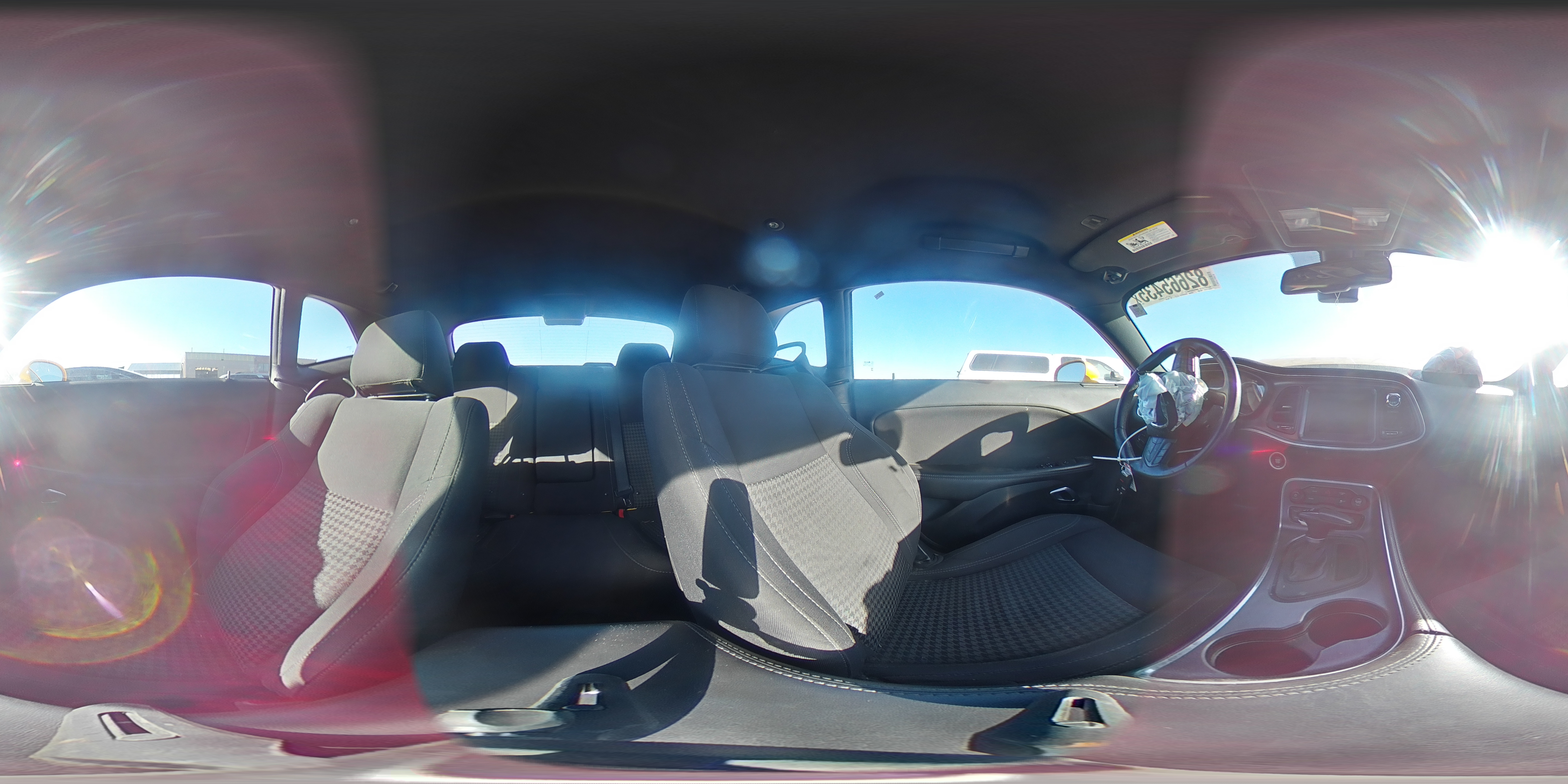 2018 Dodge Challenger Sxt VIN: 2C3CDZAG1JH305106 Lot: 82665435