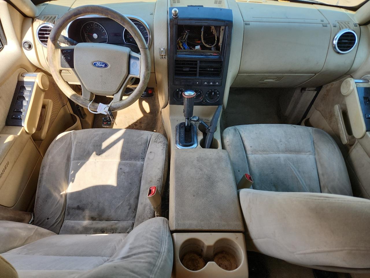 2006 Ford Explorer Xlt VIN: 1FMEU73E96UB73359 Lot: 85275375