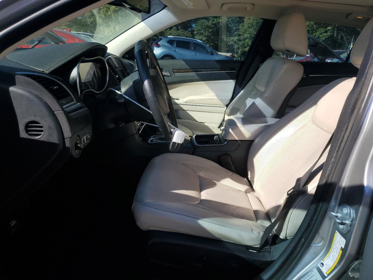 2016 Chrysler 300C VIN: 2C3CCAEG1GH216661 Lot: 86670885