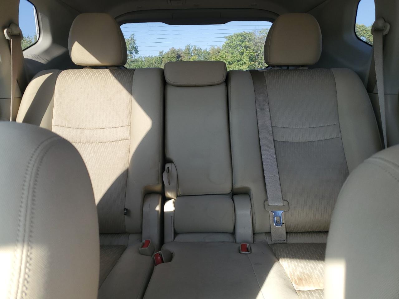 2017 Nissan Rogue S VIN: JN8AT2MV9HW250475 Lot: 84925315