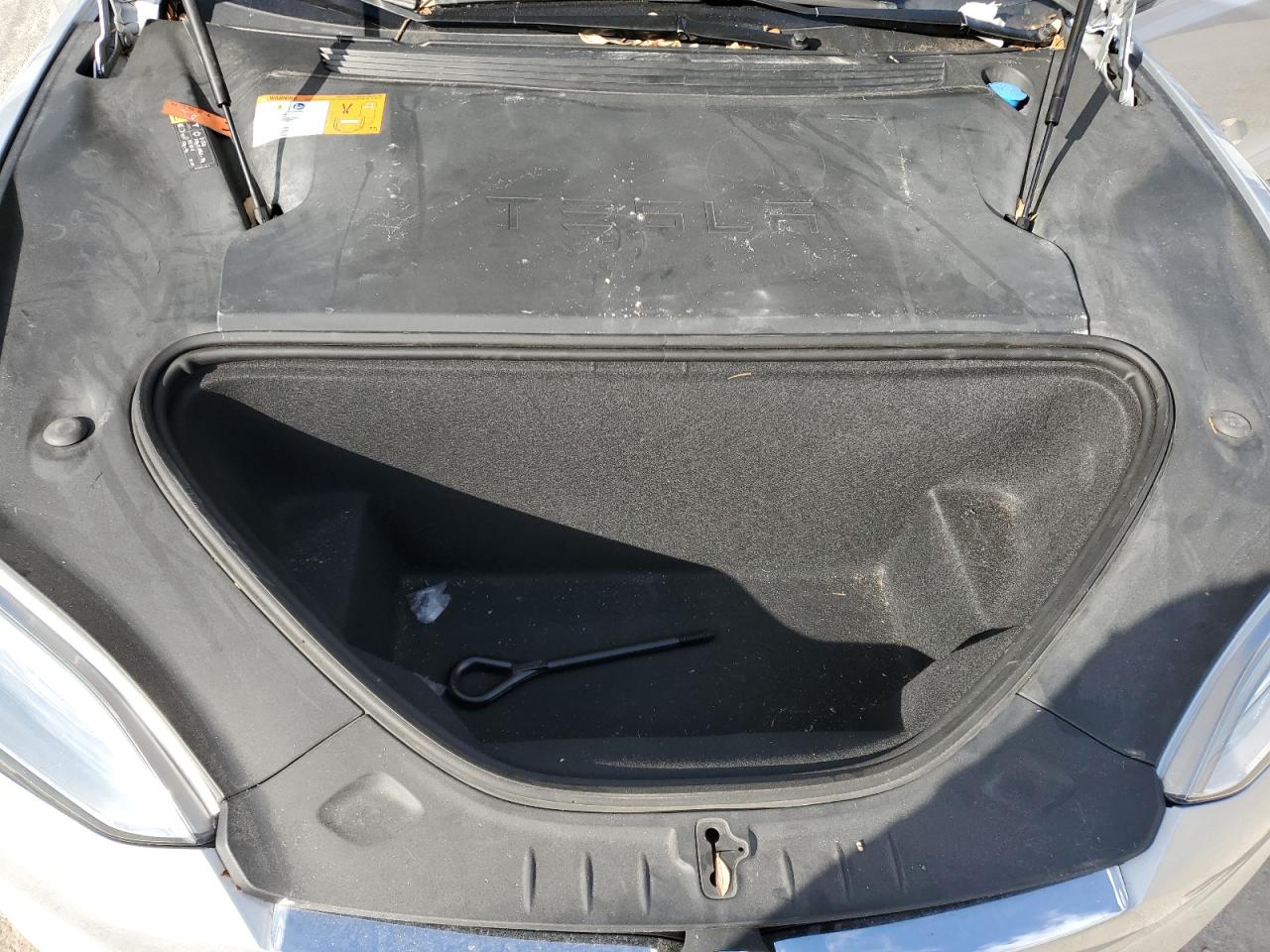 2017 Tesl Model S 75D VIN: 5YJSA1E20HF218801 Lot: 90690205