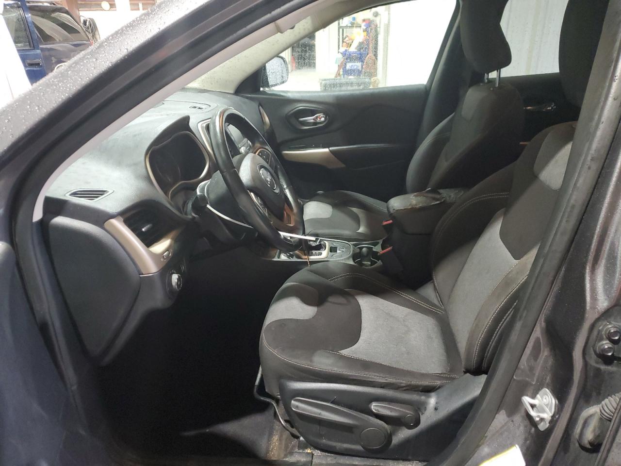 2018 Jeep Cherokee Latitude VIN: 1C4PJLCBXJD540198 Lot: 85584005