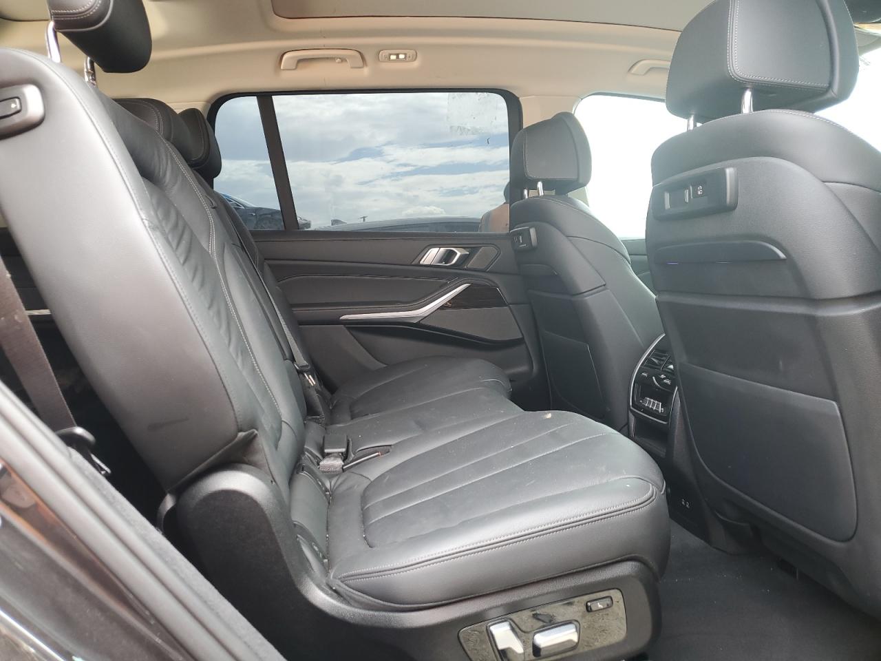 2019 BMW X7 xDrive50I VIN: 5UXCX4C51KLS38981 Lot: 85704405