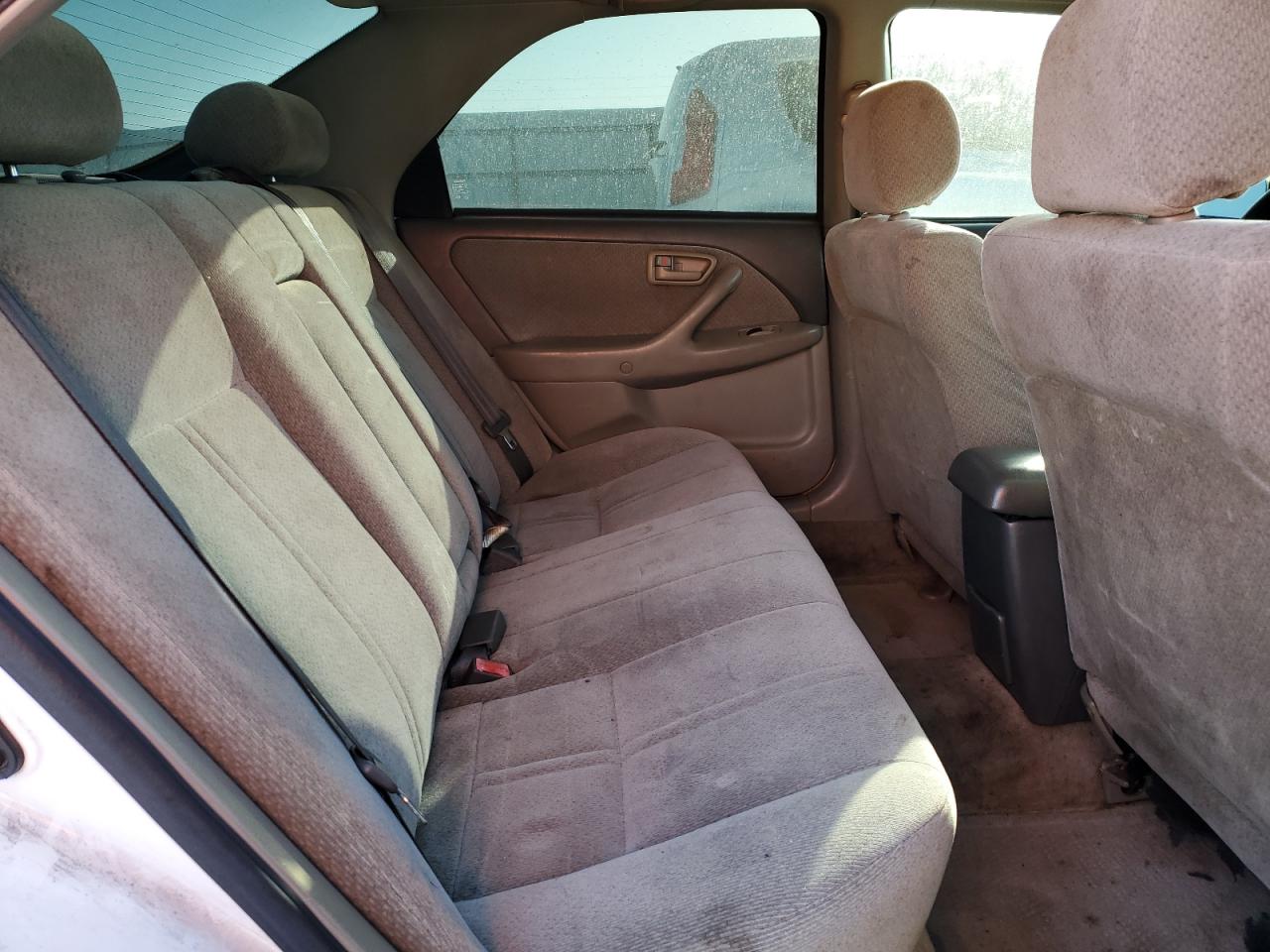 2000 Toyota Camry Ce VIN: JT2BG22KXY0459734 Lot: 83962525