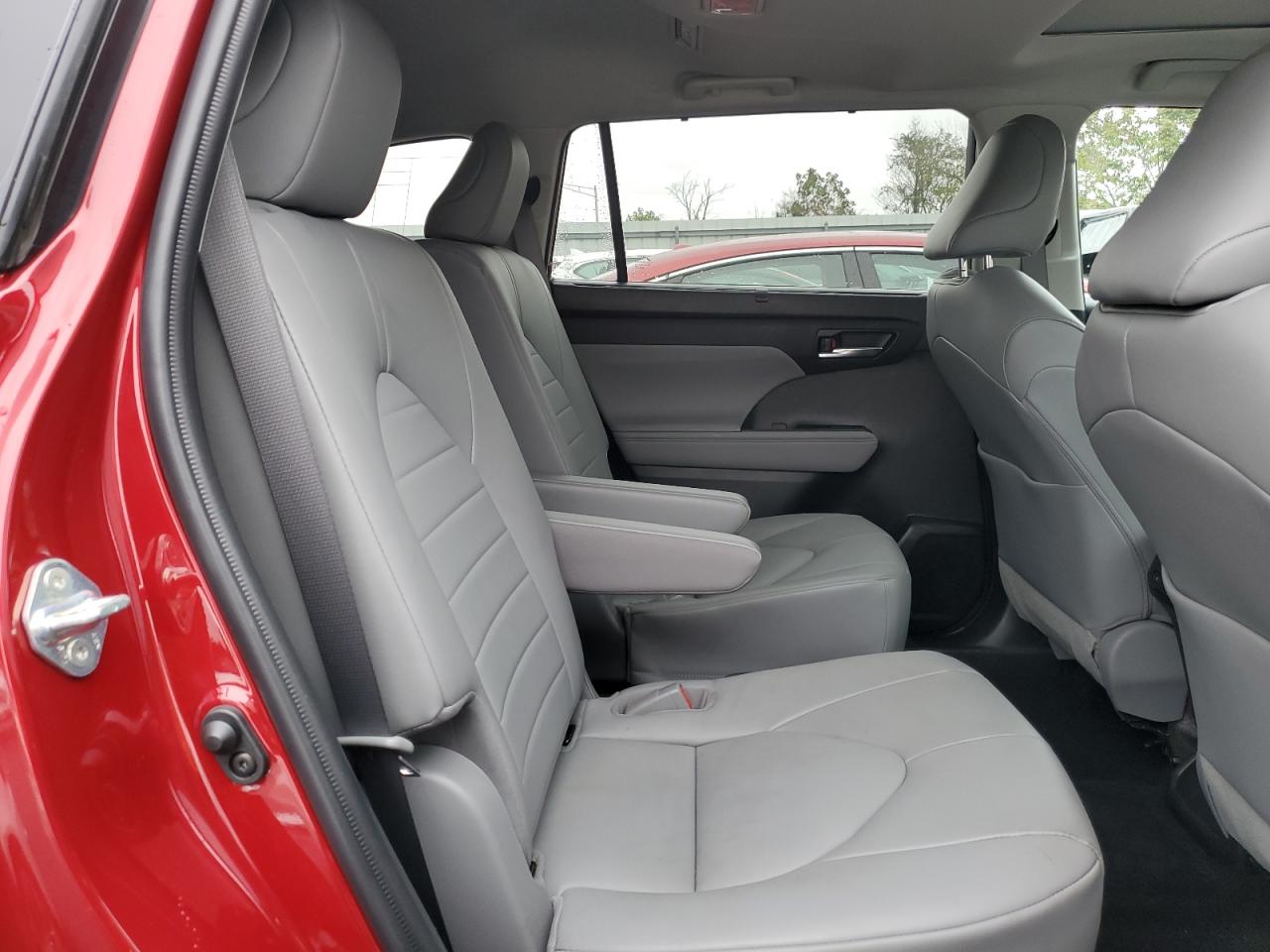 2022 Toyota Highlander Hybrid Xle VIN: 5TDHBRCH9NS557643 Lot: 86657165